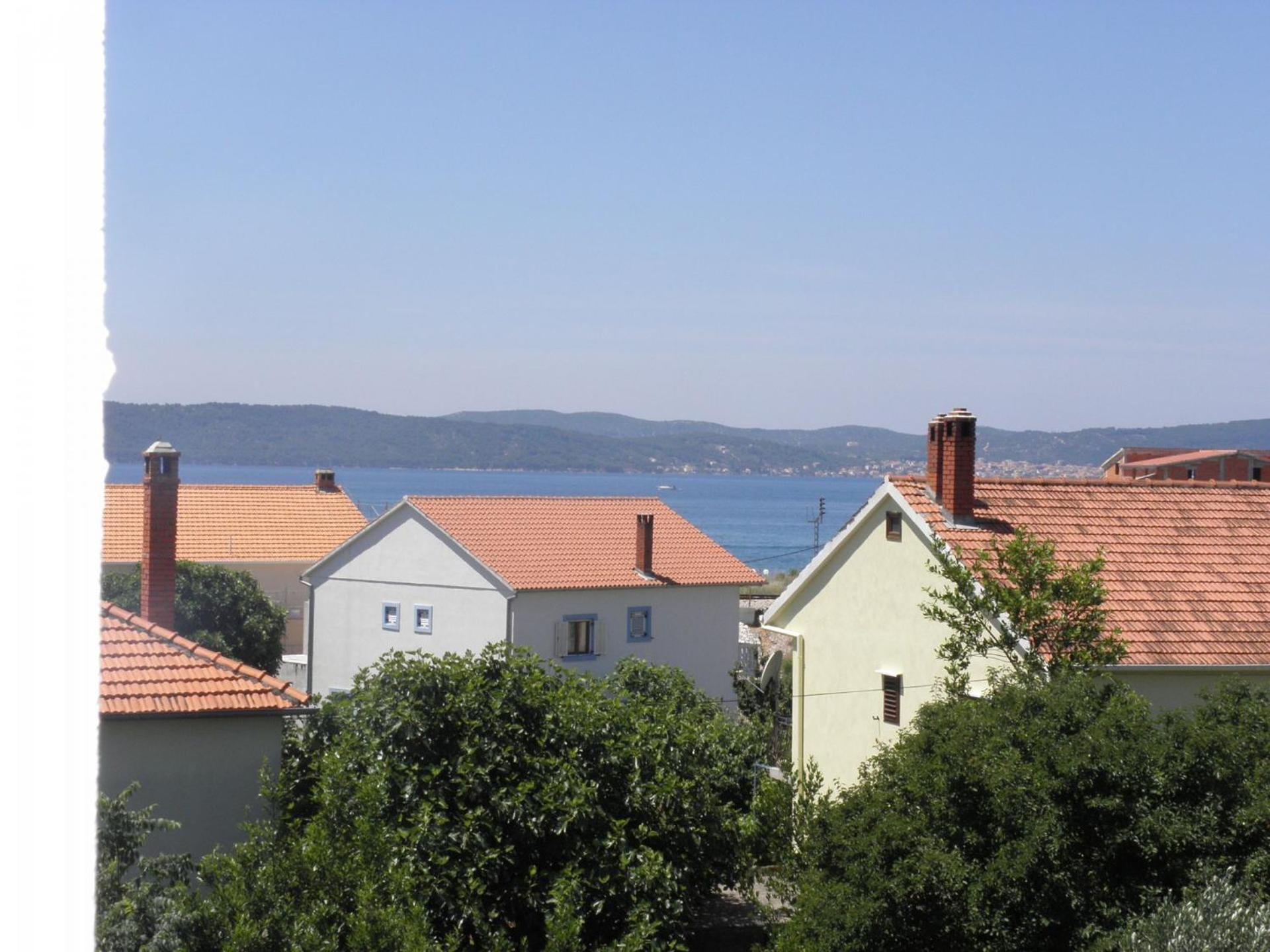Apartments Zvone - 100 M From Sea Bibinje Exterior foto